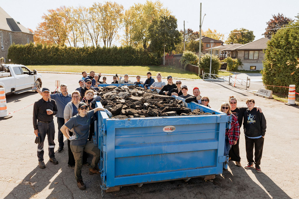 Sous les pavésMarmotquirit Média Laval