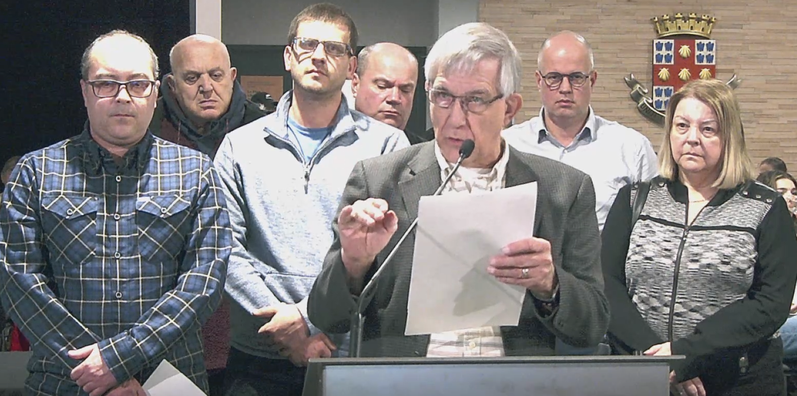 Rue Cyrille-Delage : les propriétaires envisagent des recours judiciaires après une nouvelle intervention au conseil – Média Laval